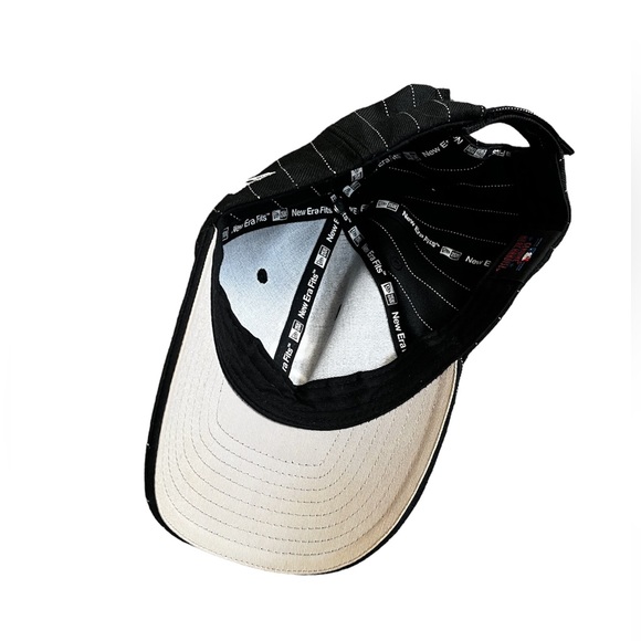 White Sox black and white baseball hat - Picture 2 of 2